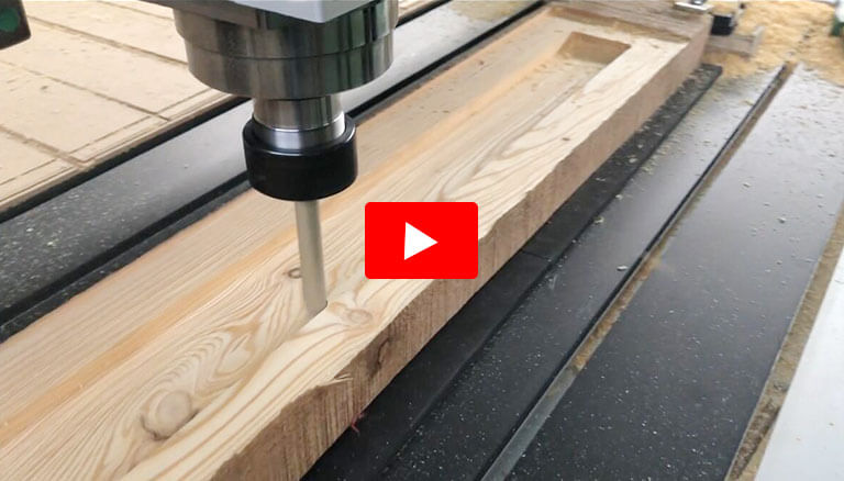 CNC router machine engrave wood with high precision