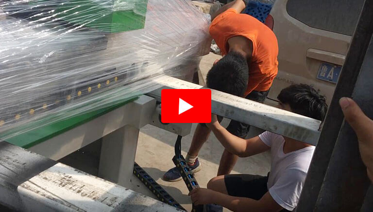 Chinese cnc router installation of the gantry by sliding the guide rail block