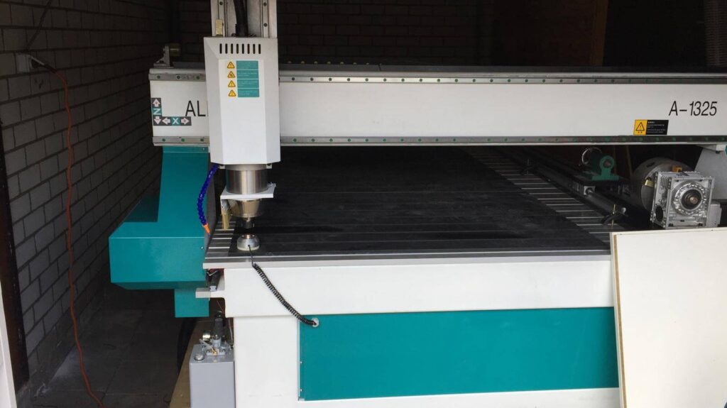 1325 cnc eur