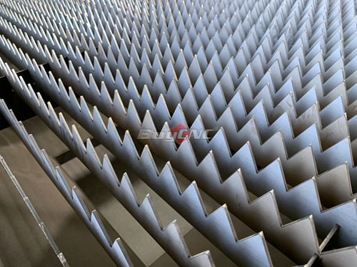 Serrate working platform